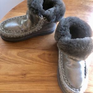 Eskimo boots/booties